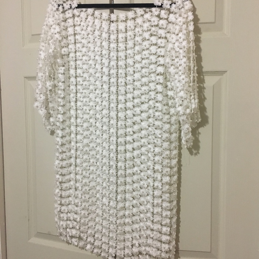 AKIRA elbow length sheer patterned Midi dress